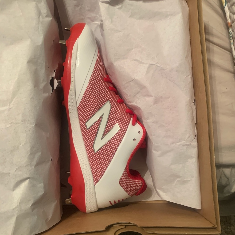 New Balance metal Baseball cleeks size 10.5